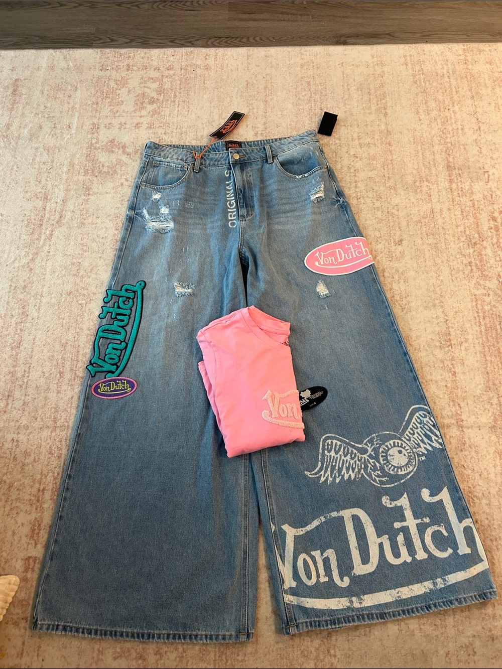 Von Dutch Light Blue Wide-Leg Patchwork Jeans with Pink Logo Accent